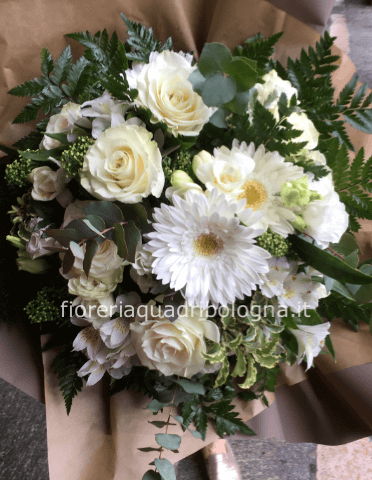 Bouquet di fiori bianchi