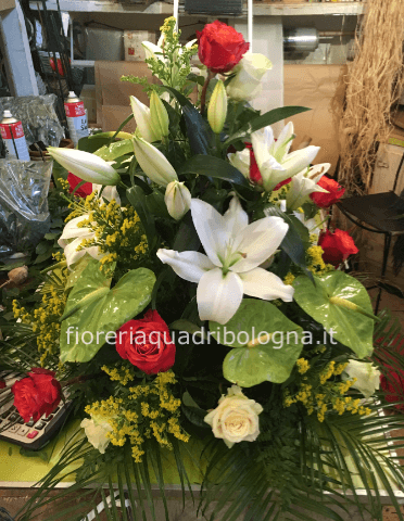 Composizioni Fiori A Bologna Fioreria Quadri A Bologna Per Acquistare E Inviare Fiori Online Con Consegna A Domicilio A Bologna