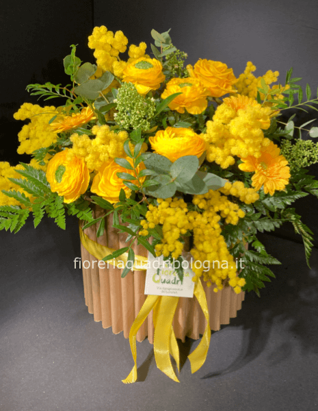 Cappelliera fiori e mimosa 